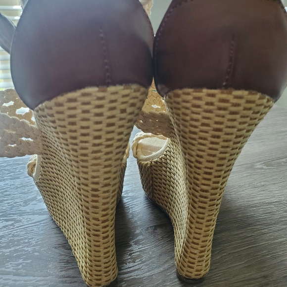 Beige Rue 21 etc Wedge Sandals Size M 7/8 - Picture 5 of 8